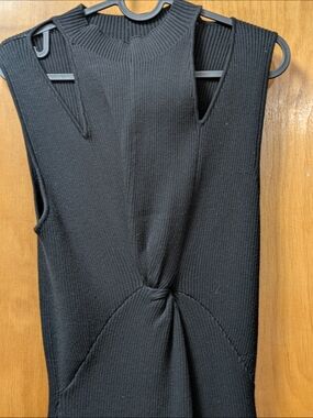 Elie Tahari Black Sleeveless Knit Twist Front Dress